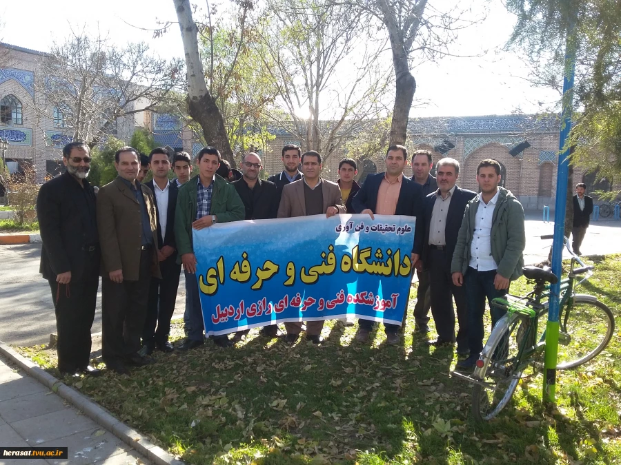 حضور در نماز عبادی سیاسی جمعه