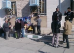 به مناسبت دهه مبارک فجر  ایستگاه صلواتی با پخش شیرینی و چای در محیط آموزشکده فنی شماره2 برگزار گردید که مورد استقبال گرم دانشجویان قرار گرفت