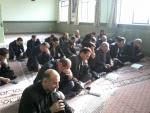 قرائت زیارت حضرت فاطمه (س) بمناسبت شهادت آن حضرت با حضور کارکنان آموزشکده پسران اردبیل. 2