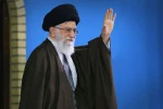 نتانیاهو:
ما در آمریکا علیه ایران نقشه هایی میکشیم که طراحی انها ماه ها طول میکشد.
اما رهبر ایران تنها با یک سخنرانی 30دقیقه ای
تمام نقشه ما را از بین میبرد.
 2