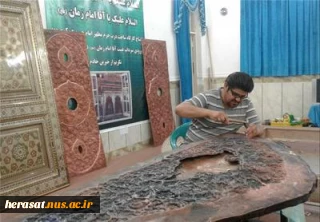 ساخت درب حرم امام حسن عسکری (ع) و سرداب غیبت امام زمان(عج) در لرستان/ وقتی هنرمند اذن کارش را از امام زمان (عج) می‌گیرد