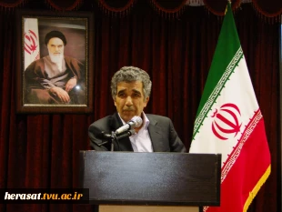 مراسم تکریم و معارفه روءسای قدیم و جدید آموزشکده فنی و حرفه ای پسران بیرجند (ابن حسام ) با حضور جناب آقای دکتر میردامادی ، معاونت محترم پارلمانی دانشگاه فنی و حرفه ای برگزار گردید. 2