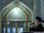 گزیده ای از بیانات رهبر انقلاب در اجتماع زائران و مجاوران حرم مطهر رضوی در باره ی انتخابات  2