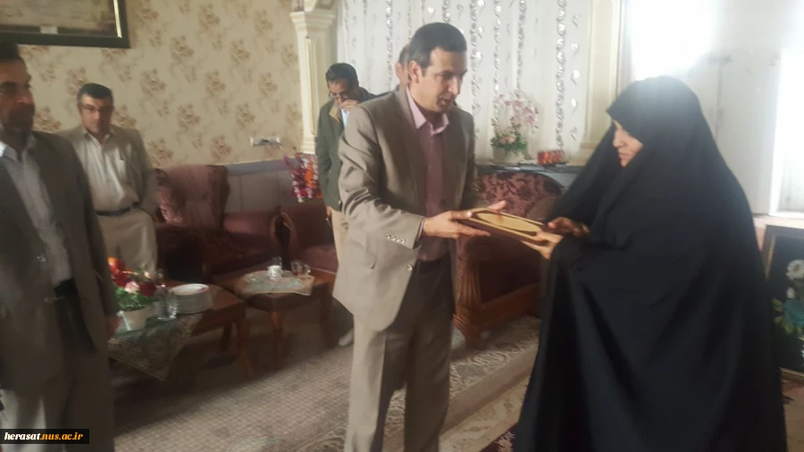 تکریم شهیدان ، تکریم ایثار واخلاص است. مقام معظم رهبری
بزرگداشت یاد وخاطره شهید زنده سید نور خدا موسوی توسط همکاران دانشکده فنی خرم آباد 2