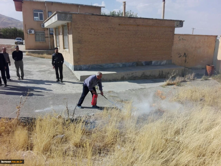 مانور اطفاء  حریق دانشگاه فنی استان لرستان  10