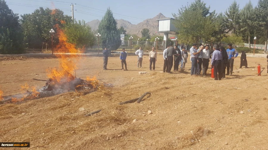 مانور اطفاء حریق دانشگاه فنی استان لرستان 4