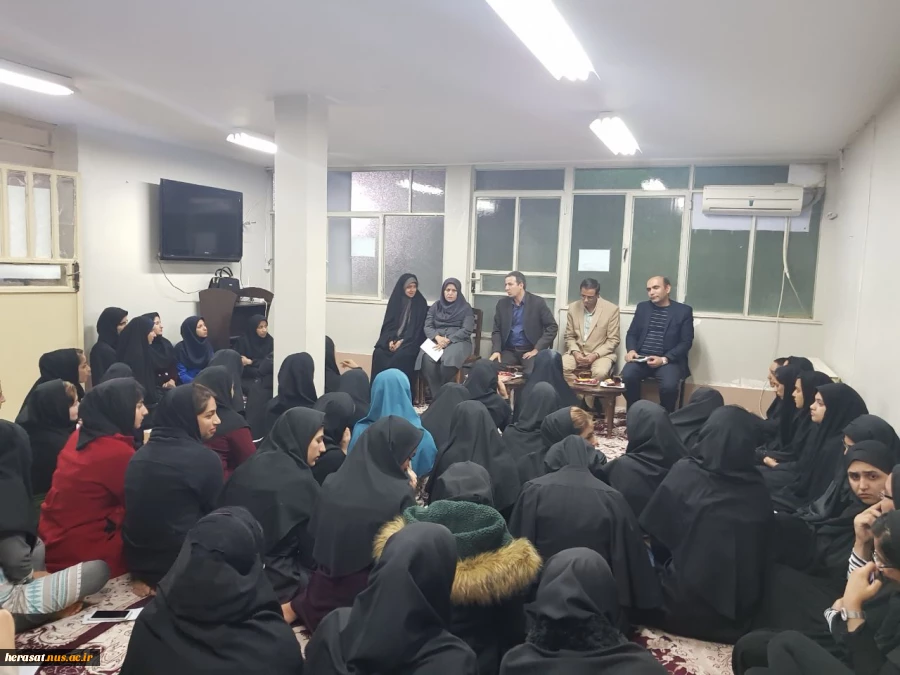 برگزاری جلسه پرسش وپاسخ بمناسبت روز دانشجو در دانشکده فنی خرم آباد 4
