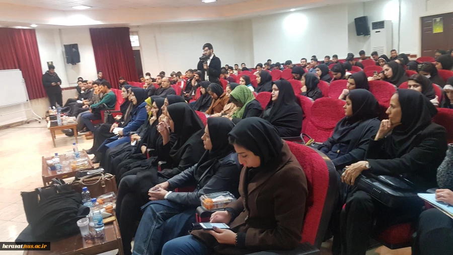 برگزاری همایش هفته پژوهش وفناوری در دانشکده فنی خرم آباد 9