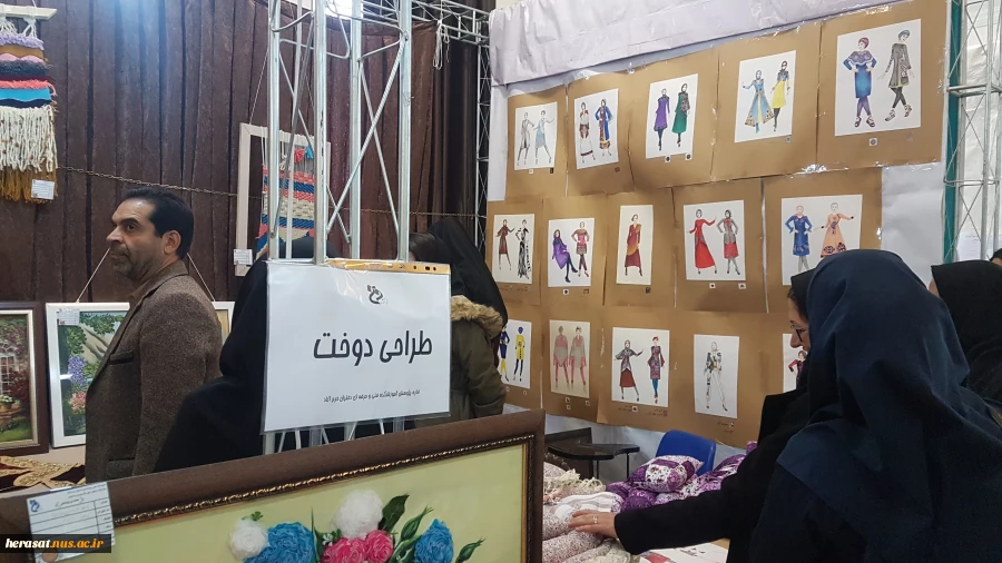 برگزاری نمایشگاه دستاوردهای دانشجویان دانشگاه فنی استان لرستاندر هفته پژوهش 12